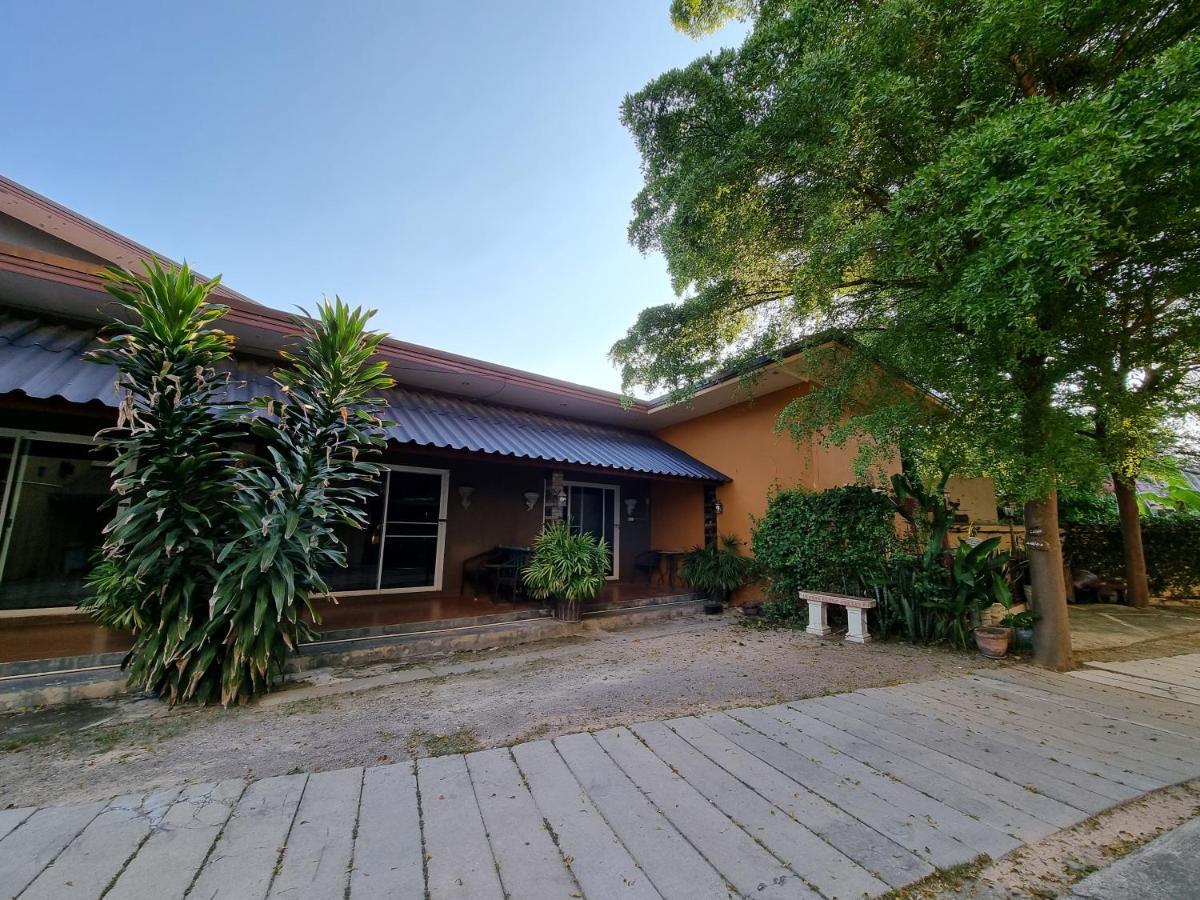 Kireeya Villa Phetchaburi Exterior photo